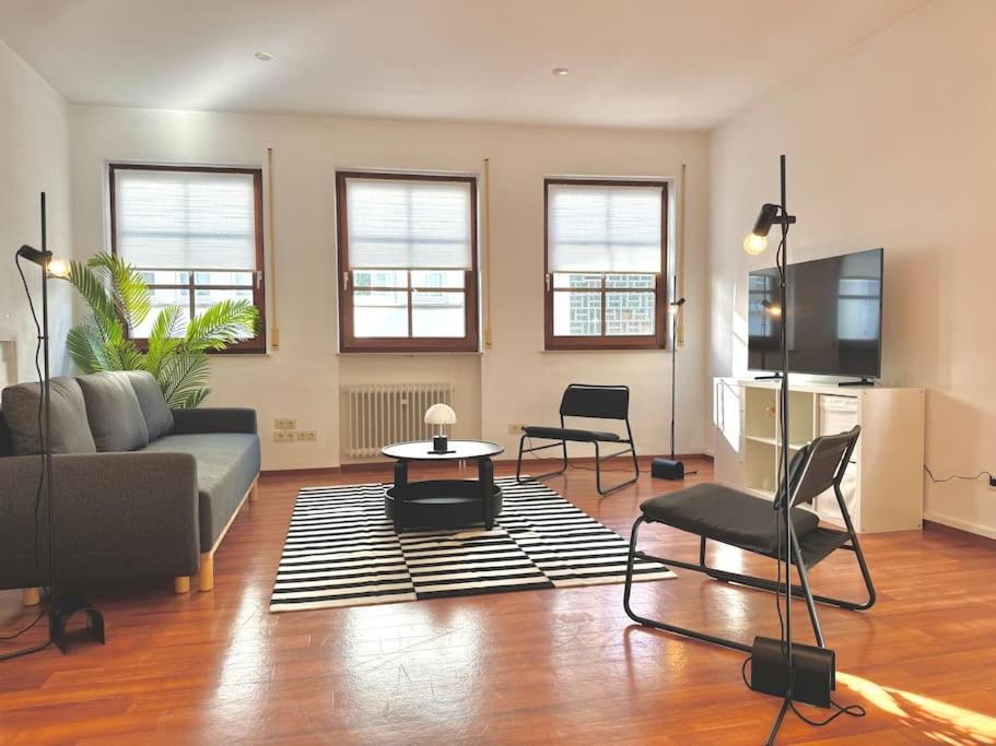 Stylisches Loft-apartment In Der Stadtmitte - Paul -
